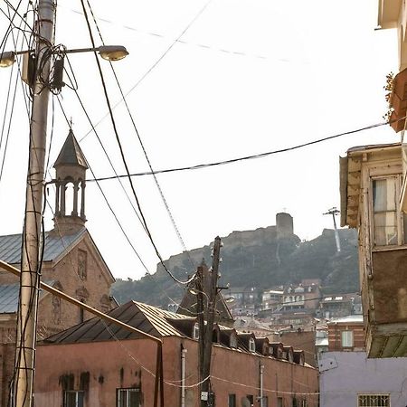 Wehost Stylish Apartment In Old Tbilisi ภายนอก รูปภาพ