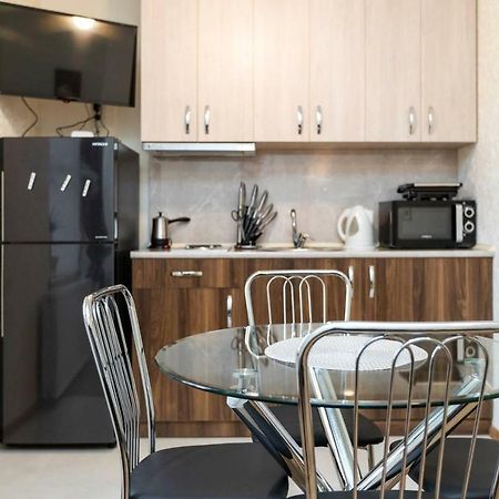 Wehost Stylish Apartment In Old Tbilisi ภายนอก รูปภาพ