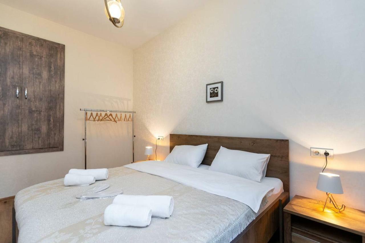 Wehost Stylish Apartment In Old Tbilisi ภายนอก รูปภาพ
